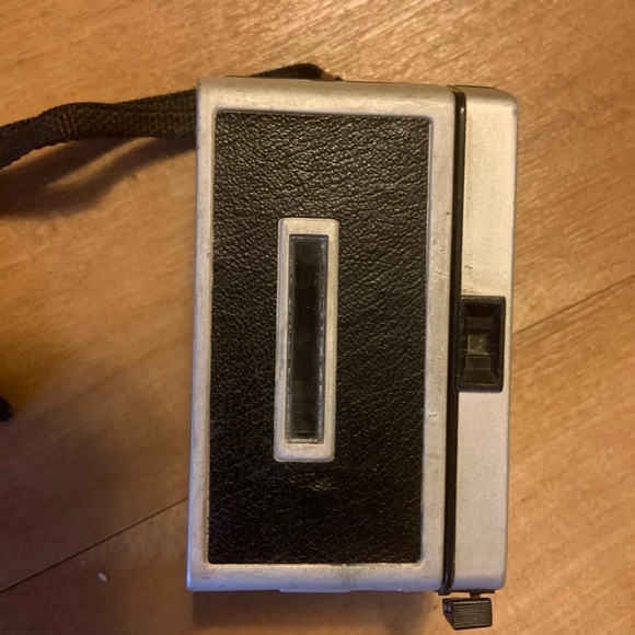 1968 Vintage Kodak Instamatic 124 - Picture 2 of 5